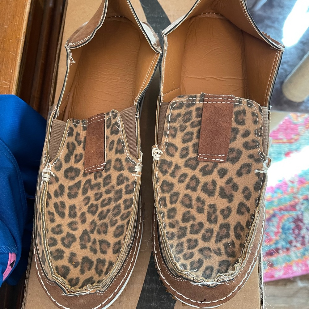 Brand new leopard boat shoes